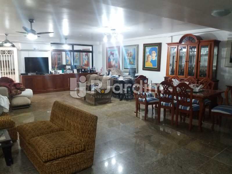 Conheça Suíte 2º píso do imóvel - Casa Gávea, Zona Sul,Rio de Janeiro, RJ À Venda, 7 Quartos, 900m² - LACA70001 - 12 Suíte 2º píso - Casa Gávea, Zona Sul,Rio de Janeiro, RJ À Venda, 7 Quartos, 900m² - LACA70001 - 12