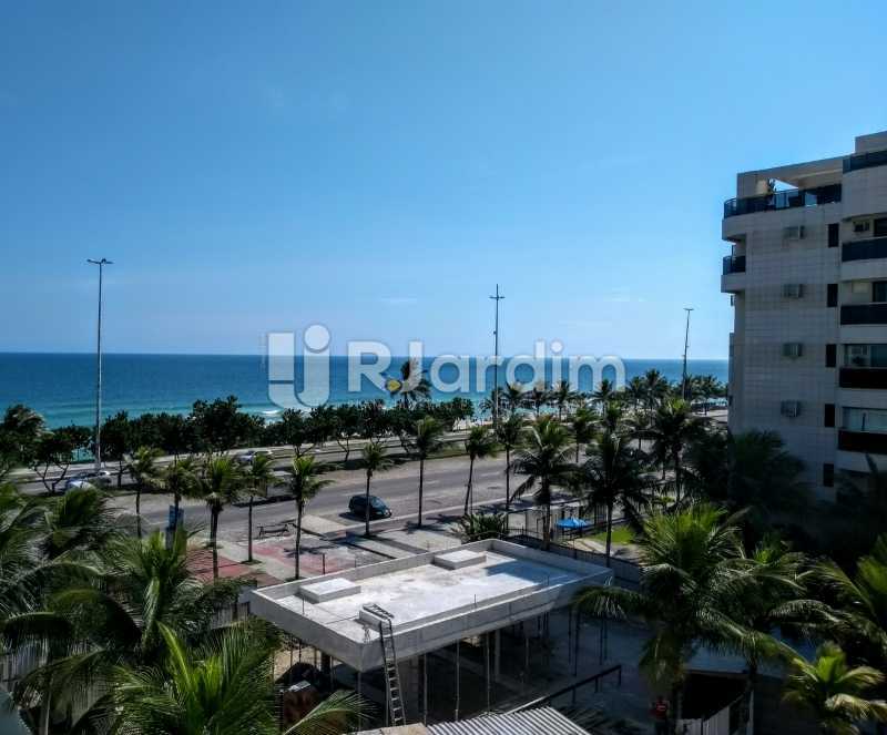 Conheça Vista / sala do imóvel - Apartamento Barra da Tijuca 4 Quartos - LAAP40849 - 1 Vista / sala - Apartamento Barra da Tijuca 4 Quartos - LAAP40849 - 1