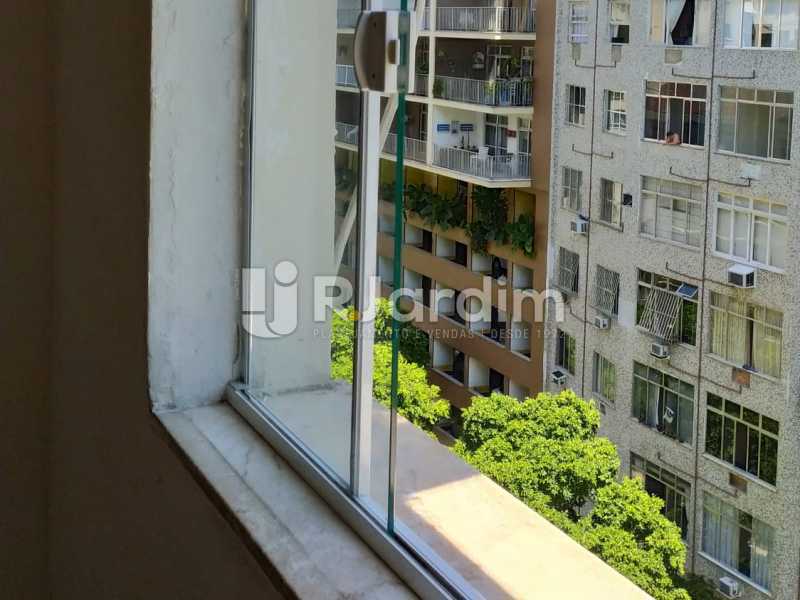 Conheça Vista do quarto do imóvel - Apartamento Copacabana, Zona Sul,Rio de Janeiro, RJ À Venda, 1 Quarto, 35m² - LAAP10414 - 12 Vista do quarto - Apartamento Copacabana, Zona Sul,Rio de Janeiro, RJ À Venda, 1 Quarto, 35m² - LAAP10414 - 12