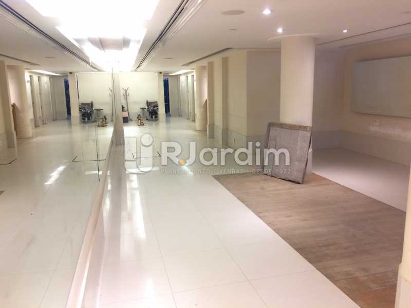Conheça Salão principal do imóvel - Loja Leblon, Zona Sul,Rio de Janeiro, RJ Para Alugar, 155m² - LALJ00153 - 5 Salão principal - Loja Leblon, Zona Sul,Rio de Janeiro, RJ Para Alugar, 155m² - LALJ00153 - 5
