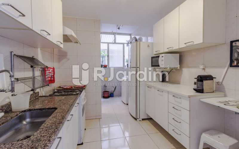 Conheça cozinha / área de serviço do imóvel - Apartamento Jardim Botânico 2 Quartos - LAAP21677 - 15 cozinha / área de serviço - Apartamento Jardim Botânico 2 Quartos - LAAP21677 - 15