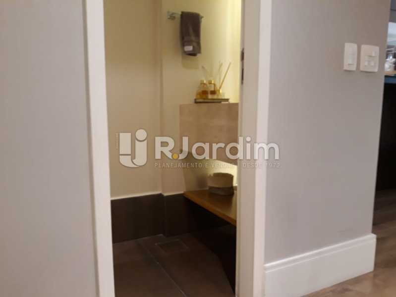 Conheça Lavabo do imóvel - Apartamento Humaitá 3 suítes - LAAP32337 - 21 Lavabo - Apartamento Humaitá 3 suítes - LAAP32337 - 21