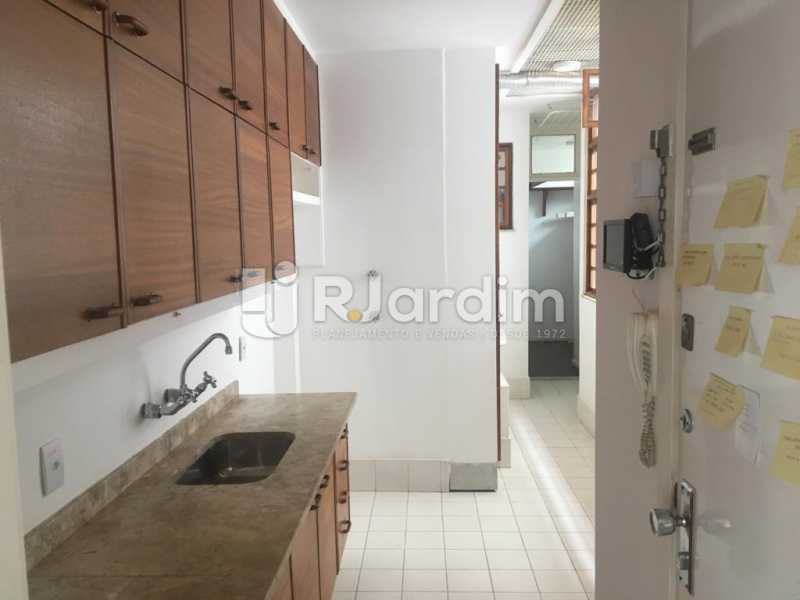 Conheça WhatsApp Image 2020-03-03 at 1 do imóvel - Apartamento Leblon 3 Quartos Aluguel Administração Imóveis - LAAP32342 - 16 WhatsApp Image 2020-03-03 at 1 - Apartamento Leblon 3 Quartos Aluguel Administração Imóveis - LAAP32342 - 16