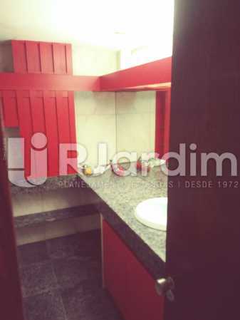 Conheça 9-BANHEIRO ST 1 do imóvel - Apartamento Copacabana 3 Quartos Aluguel - LAAP32345 - 11 9-BANHEIRO ST 1 - Apartamento Copacabana 3 Quartos Aluguel - LAAP32345 - 11