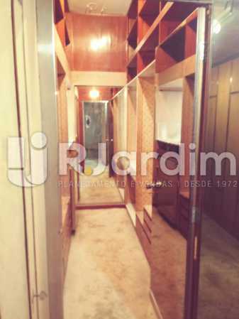 Conheça 12-CLOSET ST MASTER do imóvel - Apartamento Copacabana 3 Quartos Aluguel - LAAP32345 - 14 12-CLOSET ST MASTER - Apartamento Copacabana 3 Quartos Aluguel - LAAP32345 - 14