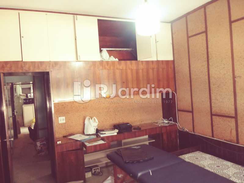 Conheça 15-ARMÁRIO SUITE 3 do imóvel - Apartamento Copacabana 3 Quartos Aluguel - LAAP32345 - 17 15-ARMÁRIO SUITE 3 - Apartamento Copacabana 3 Quartos Aluguel - LAAP32345 - 17