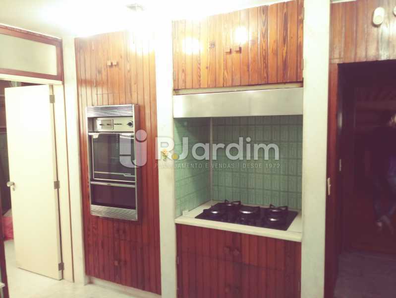 Conheça 21- FORNO E FOGÃO do imóvel - Apartamento Copacabana 3 Quartos Aluguel - LAAP32345 - 23 21- FORNO E FOGÃO - Apartamento Copacabana 3 Quartos Aluguel - LAAP32345 - 23