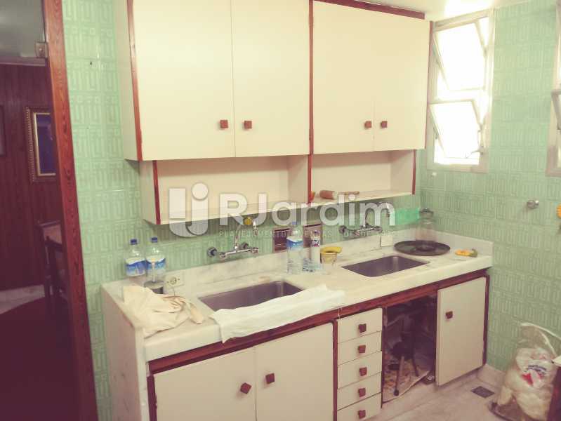 Conheça 22-COZINHA do imóvel - Apartamento Copacabana 3 Quartos Aluguel - LAAP32345 - 24 22-COZINHA - Apartamento Copacabana 3 Quartos Aluguel - LAAP32345 - 24