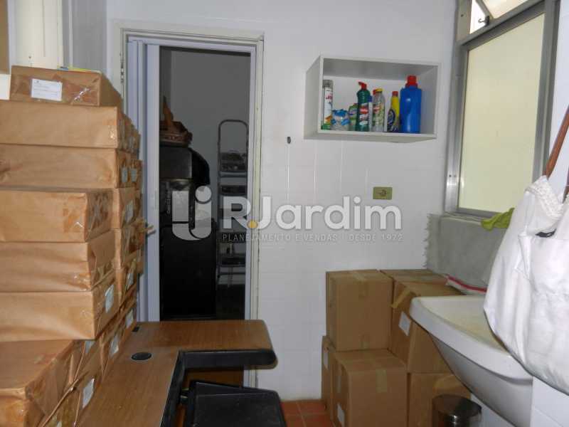 Conheça área de serviço/ dependência do imóvel - Apartamento Copacabana, Zona Sul,Rio de Janeiro, RJ À Venda, 3 Quartos, 100m² - LAAP32353 - 24 área de serviço/ dependência - Apartamento Copacabana, Zona Sul,Rio de Janeiro, RJ À Venda, 3 Quartos, 100m² - LAAP32353 - 24