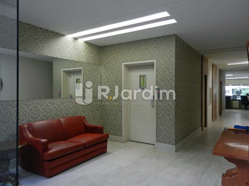 Conheça portaria do imóvel - Apartamento Copacabana, Zona Sul,Rio de Janeiro, RJ À Venda, 3 Quartos, 100m² - LAAP32353 - 28 portaria - Apartamento Copacabana, Zona Sul,Rio de Janeiro, RJ À Venda, 3 Quartos, 100m² - LAAP32353 - 28