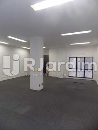 Conheça 024823_010_10SALA4B do imóvel - Prédio Comercial Botafogo Aluguel - LAPR00049 - 9 024823_010_10SALA4B - Prédio Comercial Botafogo Aluguel - LAPR00049 - 9