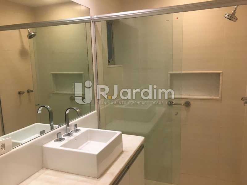 Conheça Suíte 2 do imóvel - Apartamento Rua José Linhares,Leblon, Zona Sul,Rio de Janeiro, RJ Para Alugar, 4 Quartos, 200m² - LAAP40851 - 18 Suíte 2 - Apartamento Rua José Linhares,Leblon, Zona Sul,Rio de Janeiro, RJ Para Alugar, 4 Quartos, 200m² - LAAP40851 - 18