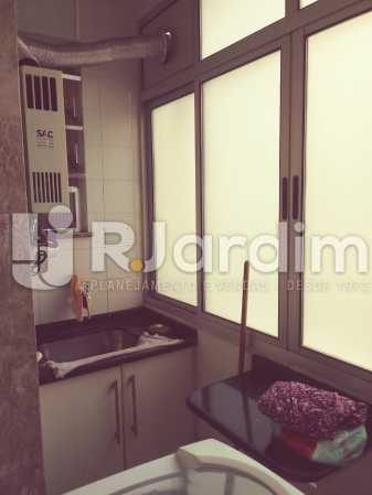 Conheça 12ÁREA SERVIÇO do imóvel - Apartamento Leblon, Zona Sul,Rio de Janeiro, RJ Para Alugar, 2 Quartos, 80m² - LAAP21689 - 17 12ÁREA SERVIÇO - Apartamento Leblon, Zona Sul,Rio de Janeiro, RJ Para Alugar, 2 Quartos, 80m² - LAAP21689 - 17