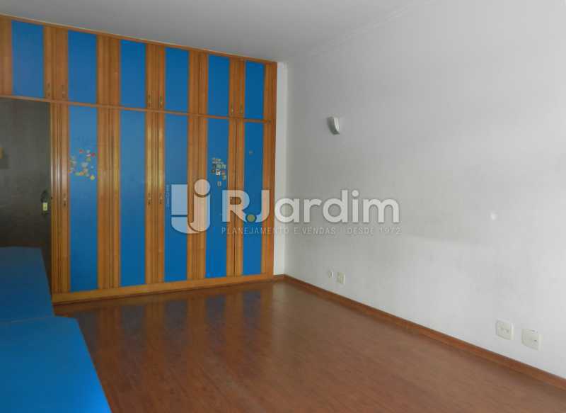 Conheça quarto do imóvel - Apartamento Copacabana 3 Quartos Aluguel Administração Imóveis - LAAP32367 - 20 quarto - Apartamento Copacabana 3 Quartos Aluguel Administração Imóveis - LAAP32367 - 20