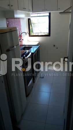 Conheça Cozinha do imóvel - Apartamento Avenida Lúcio Costa,Barra da Tijuca, Zona Oeste - Barra e Adjacentes,Rio de Janeiro, RJ À Venda, 1 Quarto, 72m² - LAAP10426 - 9 Cozinha - Apartamento Avenida Lúcio Costa,Barra da Tijuca, Zona Oeste - Barra e Adjacentes,Rio de Janeiro, RJ À Venda, 1 Quarto, 72m² - LAAP10426 - 9