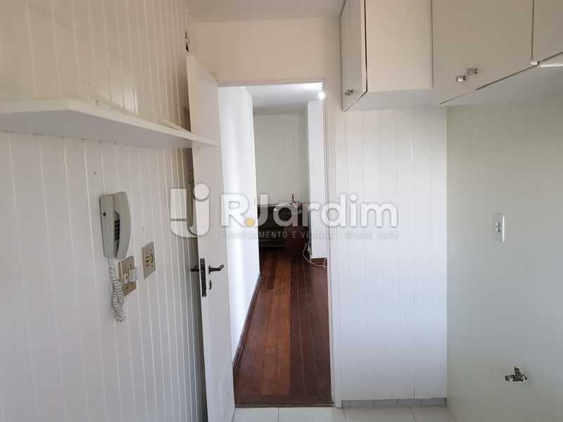 Conheça Cozinha do imóvel - Apartamento Avenida Lúcio Costa,Barra da Tijuca, Zona Oeste - Barra e Adjacentes,Rio de Janeiro, RJ À Venda, 1 Quarto, 72m² - LAAP10426 - 10 Cozinha - Apartamento Avenida Lúcio Costa,Barra da Tijuca, Zona Oeste - Barra e Adjacentes,Rio de Janeiro, RJ À Venda, 1 Quarto, 72m² - LAAP10426 - 10