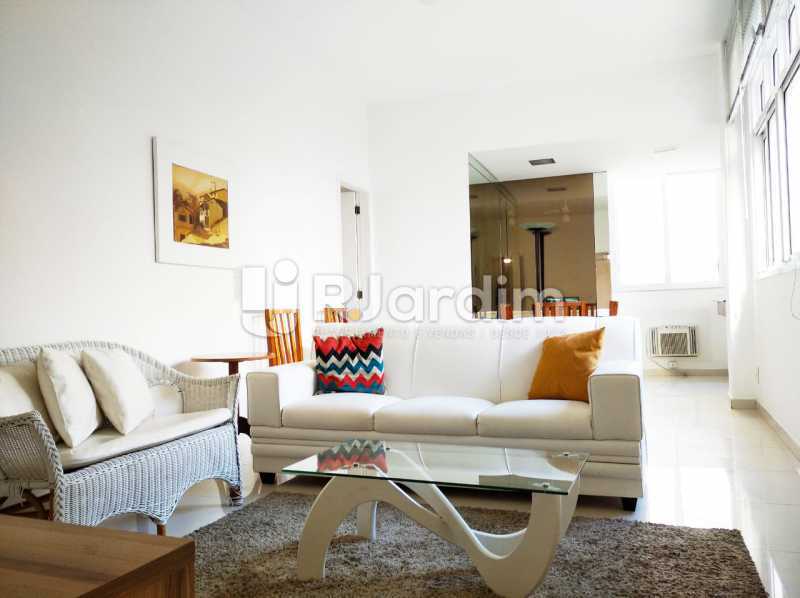 Conheça sala do imóvel - Apartamento para alugar Avenida Rainha Elizabeth da Bélgica,Copacabana, Zona Sul,Rio de Janeiro - R$ 3.400 - LAAP32388 - 1 sala - Apartamento para alugar Avenida Rainha Elizabeth da Bélgica,Copacabana, Zona Sul,Rio de Janeiro - R$ 3.400 - LAAP32388 - 1