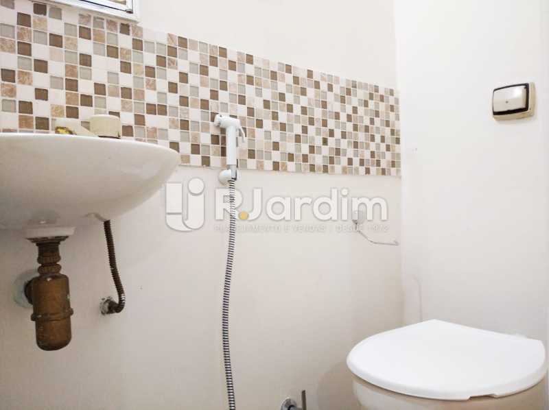 Conheça lavbo do imóvel - Apartamento para alugar Avenida Rainha Elizabeth da Bélgica,Copacabana, Zona Sul,Rio de Janeiro - R$ 3.400 - LAAP32388 - 9 lavbo - Apartamento para alugar Avenida Rainha Elizabeth da Bélgica,Copacabana, Zona Sul,Rio de Janeiro - R$ 3.400 - LAAP32388 - 9