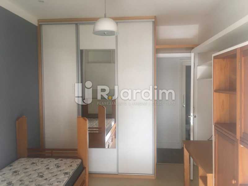 Conheça Quarto 1 do imóvel - Apartamento para alugar Rua Leite Leal,Laranjeiras, Zona Sul,Rio de Janeiro - R$ 4.800 - LAAP32389 - 10 Quarto 1 - Apartamento para alugar Rua Leite Leal,Laranjeiras, Zona Sul,Rio de Janeiro - R$ 4.800 - LAAP32389 - 10