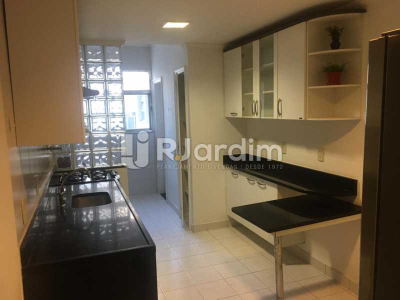 Conheça Cozinha do imóvel - Apartamento 2 quartos para alugar Lagoa, Zona Sul,Rio de Janeiro - R$ 4.950 - LAAP21722 - 18 Cozinha - Apartamento 2 quartos para alugar Lagoa, Zona Sul,Rio de Janeiro - R$ 4.950 - LAAP21722 - 18