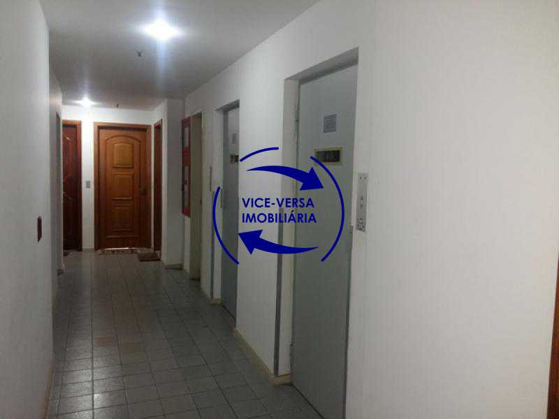 Conheça hall-do-andar do imóvel - Apartamento À venda no Méier, a 65 metros do posto Detran - sala, varanda, 2 quartos com armários, cozinha planejada, dependências, vaga! - 1191 - 7 hall-do-andar - Apartamento À venda no Méier, a 65 metros do posto Detran - sala, varanda, 2 quartos com armários, cozinha planejada, dependências, vaga! - 1191 - 7