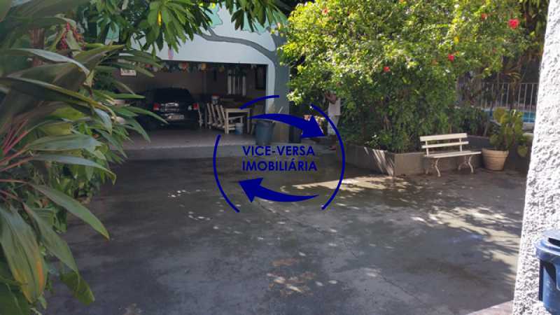 Conheça garagem-fundos do imóvel - Casa duplex À venda no Méier - 774m2, 3 salas, 2 quartos (1 suíte), piscin, 6 vagas! - 1195 - 5 garagem-fundos - Casa duplex À venda no Méier - 774m2, 3 salas, 2 quartos (1 suíte), piscin, 6 vagas! - 1195 - 5