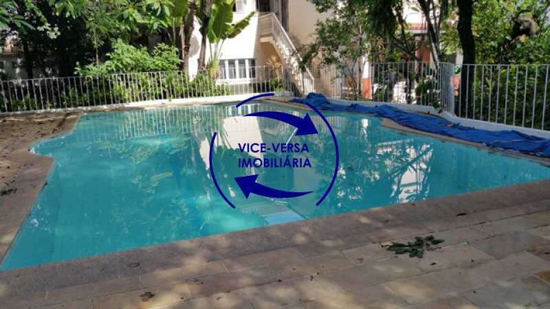 Conheça piscina-fundos do imóvel - Casa duplex À venda no Méier - 774m2, 3 salas, 2 quartos (1 suíte), piscin, 6 vagas! - 1195 - 6 piscina-fundos - Casa duplex À venda no Méier - 774m2, 3 salas, 2 quartos (1 suíte), piscin, 6 vagas! - 1195 - 6