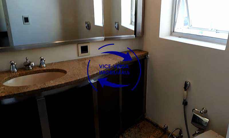 Conheça banheiro-da-suite do imóvel - Apartamento À venda na Tijuca - junto metrô Uruguai, salão, 4 quartos, suíte, dependências completas, 2 vagas! - Z1209 - 22 banheiro-da-suite - Apartamento À venda na Tijuca - junto metrô Uruguai, salão, 4 quartos, suíte, dependências completas, 2 vagas! - Z1209 - 22