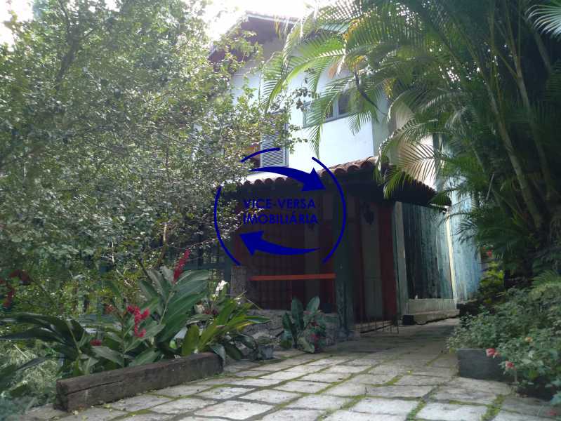Conheça Entrada do imóvel - Ótima casa na parte nobre da Gávea em condomínio fechado no meio do verde com 308m² - 1377 - 4 Entrada - Ótima casa na parte nobre da Gávea em condomínio fechado no meio do verde com 308m² - 1377 - 4
