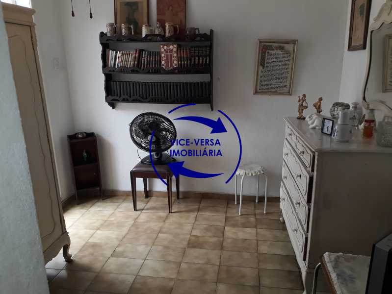 Conheça Dependências do imóvel - Casa de vila bem reformada, junto À praça Afonso Pena. Composta de sala, 2 quartos, banheiro, copa-cozinha. 2º pavimento com terraço, lavanderia, dependências de empregada e 1 quarto de guardados. - 1378 - 29 Dependências - Casa de vila bem reformada, junto À praça Afonso Pena. Composta de sala, 2 quartos, banheiro, copa-cozinha. 2º pavimento com terraço, lavanderia, dependências de empregada e 1 quarto de guardados. - 1378 - 29