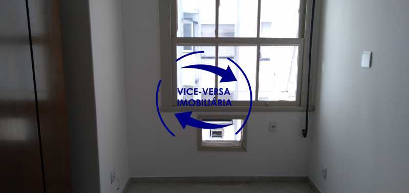 Conheça Quarto 2 do imóvel - Excelente apartamento na Rua Maestro Vila Lobos, com 93m² (sala, 3quartos, dependências, garagem), super bem localizado, pertinho da praça Afonso Pena. - 1413 - 10 Quarto 2 - Excelente apartamento na Rua Maestro Vila Lobos, com 93m² (sala, 3quartos, dependências, garagem), super bem localizado, pertinho da praça Afonso Pena. - 1413 - 10