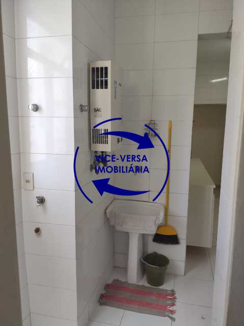 Conheça Área de serviço do imóvel - Excelente apartamento na Rua Maestro Vila Lobos, com 93m² (sala, 3quartos, dependências, garagem), super bem localizado, pertinho da praça Afonso Pena. - 1413 - 26 Área de serviço - Excelente apartamento na Rua Maestro Vila Lobos, com 93m² (sala, 3quartos, dependências, garagem), super bem localizado, pertinho da praça Afonso Pena. - 1413 - 26