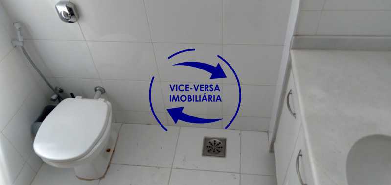 Conheça Banheiro do imóvel - Excelente apartamento na Rua Maestro Vila Lobos, com 93m² (sala, 3quartos, dependências, garagem), super bem localizado, pertinho da praça Afonso Pena. - 1413 - 22 Banheiro - Excelente apartamento na Rua Maestro Vila Lobos, com 93m² (sala, 3quartos, dependências, garagem), super bem localizado, pertinho da praça Afonso Pena. - 1413 - 22