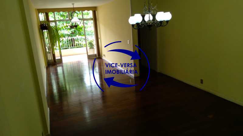 Conheça Sala do imóvel - Largo da Segunda-Feira. Rua Delgado de Carvalho. Excelente apartamento vazio, 110m², Salão, varanda, 3 quartos (suíte), 2 banheiros, copa-cozinha, dependências completas, 2 vagas de garagem. - 1415 - 6 Sala - Largo da Segunda-Feira. Rua Delgado de Carvalho. Excelente apartamento vazio, 110m², Salão, varanda, 3 quartos (suíte), 2 banheiros, copa-cozinha, dependências completas, 2 vagas de garagem. - 1415 - 6