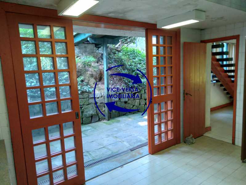 Conheça Cozinha do imóvel - Gávea, parte nobre, Rua João Borges, casa com 308m² em condomínio fechado, em meio ao verde. - 1377-A - 15 Cozinha - Gávea, parte nobre, Rua João Borges, casa com 308m² em condomínio fechado, em meio ao verde. - 1377-A - 15