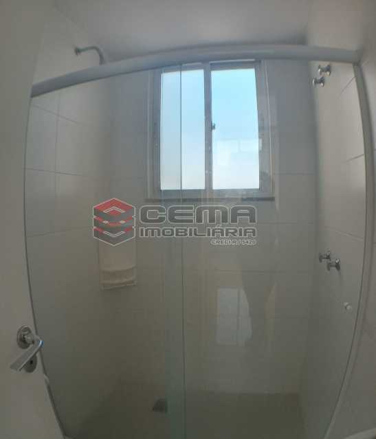 Conheça Banheiro social do imóvel - Apartamento 1 quarto para alugar Catete, Zona Sul RJ - R$ 2.700 - LAAP10907 - 18 Banheiro social - Apartamento 1 quarto para alugar Catete, Zona Sul RJ - R$ 2.700 - LAAP10907 - 18