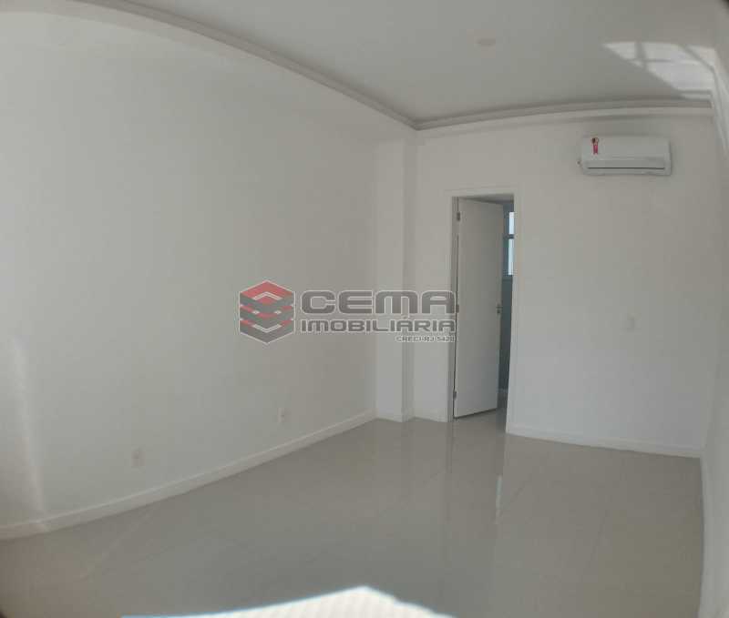 Conheça Suíte do imóvel - Apartamento 1 quarto para alugar Catete, Zona Sul RJ - R$ 2.700 - LAAP10907 - 9 Suíte - Apartamento 1 quarto para alugar Catete, Zona Sul RJ - R$ 2.700 - LAAP10907 - 9
