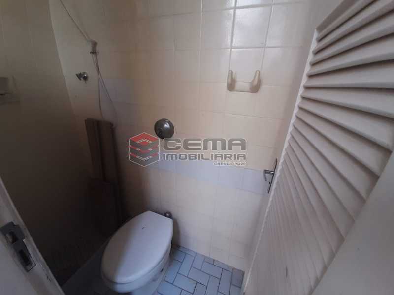 Conheça banheiro de serviço do imóvel - Apartamento 2 quartos à venda Copacabana, Zona Sul RJ - R$ 599.000 - LAAP21585 - 12 banheiro de serviço - Apartamento 2 quartos à venda Copacabana, Zona Sul RJ - R$ 599.000 - LAAP21585 - 12