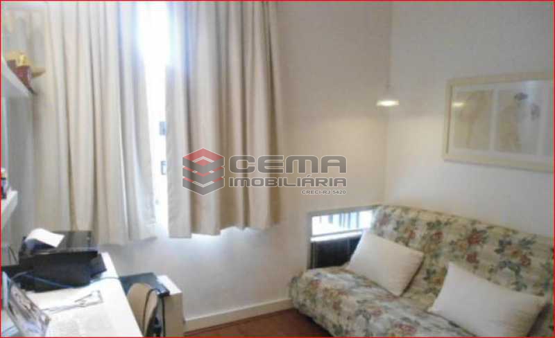 Conheça QUARTO3 do imóvel - Cobertura ampla,clara e bem dividida. Duas salas espaçosas,4 Quartos.Suite.Dependência,terraço com piscina e Vaga escriturada - LACO40052 - 14 QUARTO3 - Cobertura ampla,clara e bem dividida. Duas salas espaçosas,4 Quartos.Suite.Dependência,terraço com piscina e Vaga escriturada - LACO40052 - 14