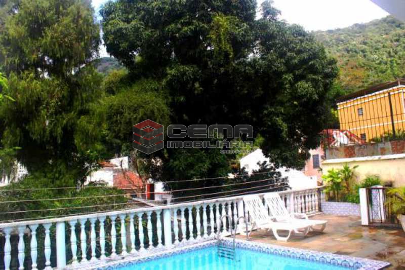 Conheça Piscina do imóvel - Casa estilo sitio junto a todo verde.Salões.4 Quartos.suite. varandas. Dependência.Terraço com piscina e vaga ampla - LACA40046 - 3 Piscina - Casa estilo sitio junto a todo verde.Salões.4 Quartos.suite. varandas. Dependência.Terraço com piscina e vaga ampla - LACA40046 - 3