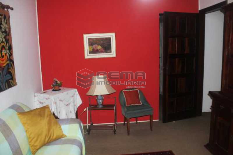 Conheça Quarto 2 do imóvel - Casa estilo sitio junto a todo verde.Salões.4 Quartos.suite. varandas. Dependência.Terraço com piscina e vaga ampla - LACA40046 - 16 Quarto 2 - Casa estilo sitio junto a todo verde.Salões.4 Quartos.suite. varandas. Dependência.Terraço com piscina e vaga ampla - LACA40046 - 16