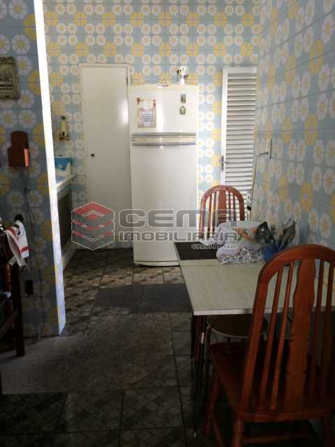 Conheça 5-COZINHA 1. do imóvel - Apartamento À Venda - Flamengo - Rio de Janeiro - RJ - LA33750 - 12 5-COZINHA 1. - Apartamento À Venda - Flamengo - Rio de Janeiro - RJ - LA33750 - 12