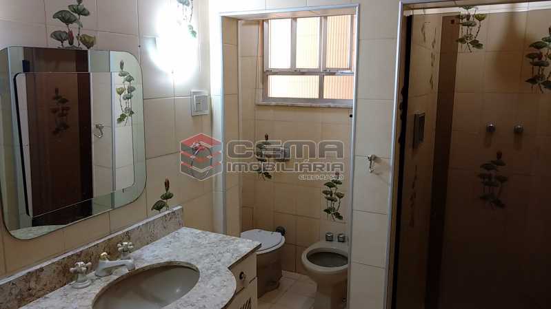 Conheça 16 banheiro social 1 do imóvel - Apartamento À Venda - Flamengo - Rio de Janeiro - RJ - LA40638 - 15 16 banheiro social 1 - Apartamento À Venda - Flamengo - Rio de Janeiro - RJ - LA40638 - 15