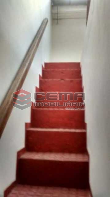 Conheça escada do imóvel - Casa de Vila à venda Rua do Catete,Glória, Zona Sul RJ - R$ 1.390.000 - LACV40012 - 28 escada - Casa de Vila à venda Rua do Catete,Glória, Zona Sul RJ - R$ 1.390.000 - LACV40012 - 28