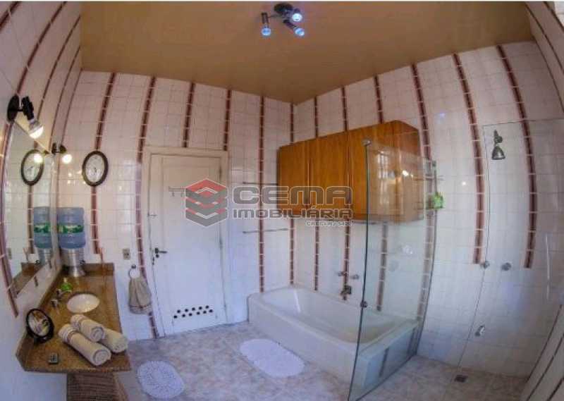 Conheça banheiro 3 do imóvel - Casa Duplex no Cosme Velho - LACA60011 - 19 banheiro 3 - Casa Duplex no Cosme Velho - LACA60011 - 19