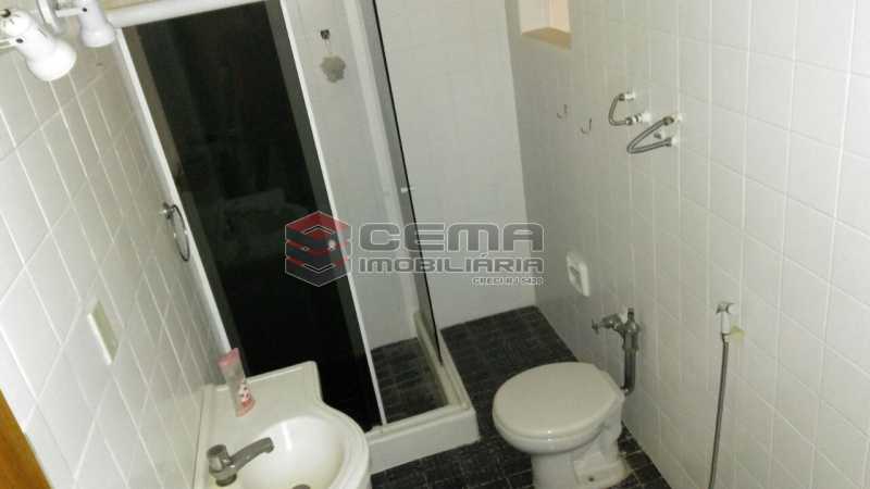 Conheça banheiro do imóvel - Apartamento andar alto com vista livre e Cristo em Botafogo - LAAP11242 - 21 banheiro - Apartamento andar alto com vista livre e Cristo em Botafogo - LAAP11242 - 21