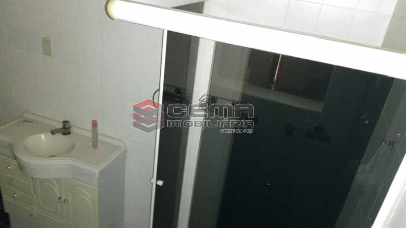 Conheça banheiro do imóvel - Apartamento andar alto com vista livre e Cristo em Botafogo - LAAP11242 - 18 banheiro - Apartamento andar alto com vista livre e Cristo em Botafogo - LAAP11242 - 18