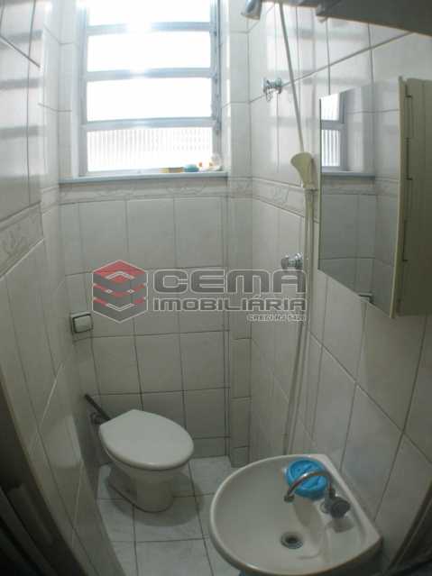 Conheça Banheiro do imóvel - Centro. Sala comercial ao lado do metrô da Carioca. - LASL00282 - 15 Banheiro - Centro. Sala comercial ao lado do metrô da Carioca. - LASL00282 - 15