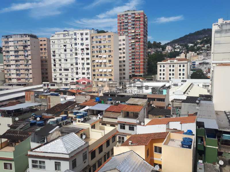 Conheça Vista do imóvel - Apartamento 2 quartos para alugar Centro RJ - R$ 1.800 - LAAP22535 - 1 Vista - Apartamento 2 quartos para alugar Centro RJ - R$ 1.800 - LAAP22535 - 1