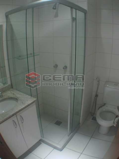 Conheça Banheiro social do imóvel - Apartamento 2 quartos para alugar Botafogo, Zona Sul RJ - R$ 4.700 - LAAP22588 - 8 Banheiro social - Apartamento 2 quartos para alugar Botafogo, Zona Sul RJ - R$ 4.700 - LAAP22588 - 8